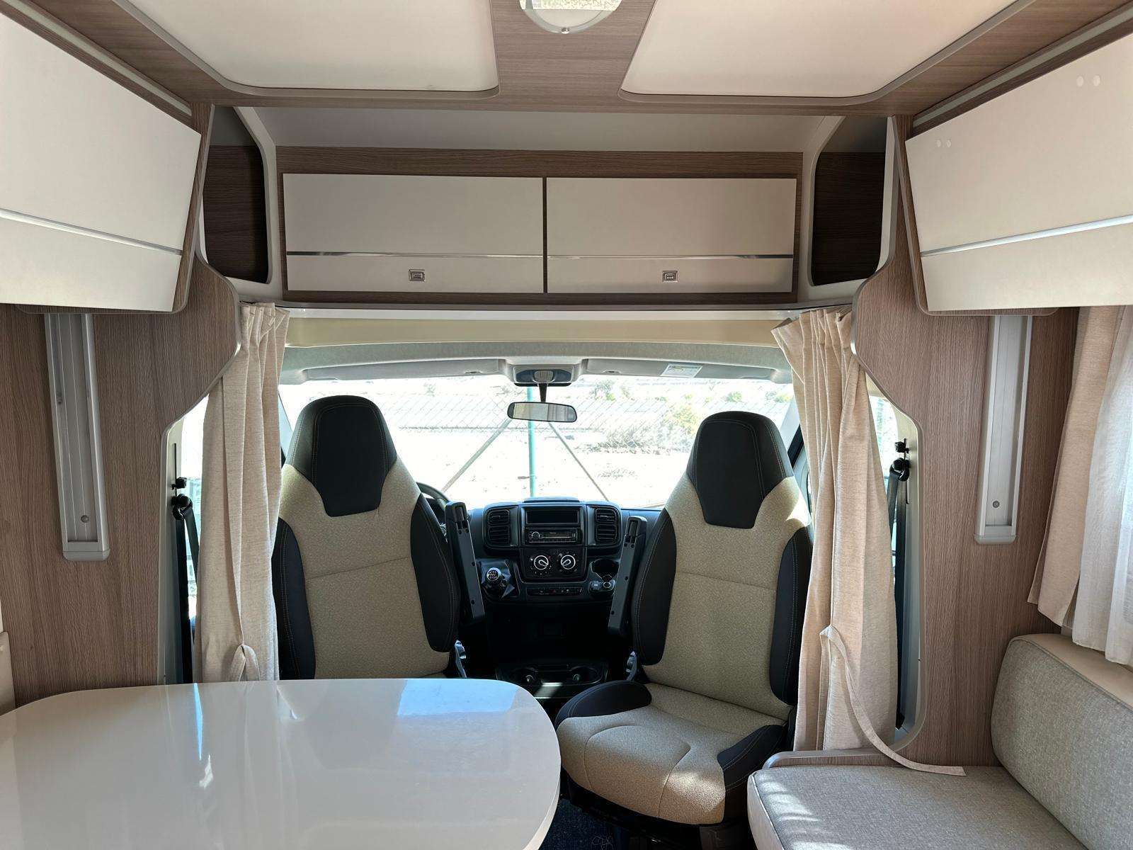 Fiat Ducato Perfilada 2.3 Turbo, Año 2023, Garage grande - Imagen 3