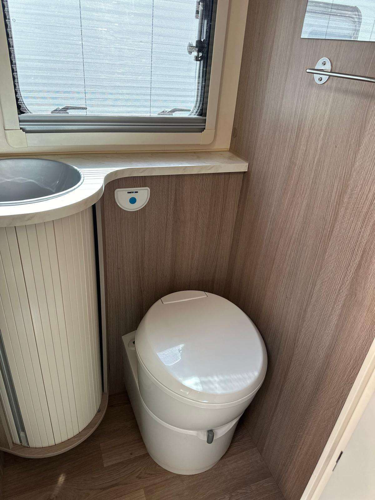 Fiat Ducato Perfilada 2.3 Turbo, Año 2023, Garage grande - Imagen 7