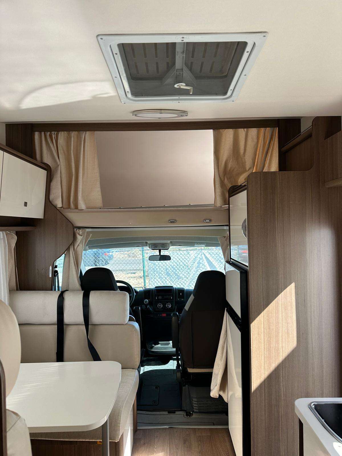 Fiat Ducato 2.3 Turbo, Modelo Elnagh perfilada, Cama francesa - Imagen 6