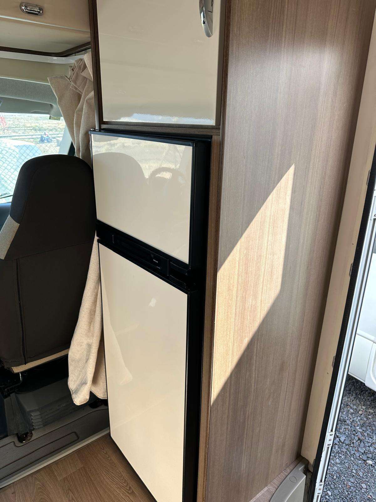 Fiat Ducato 2.3 Turbo, Modelo Elnagh perfilada, Cama francesa - Imagen 8