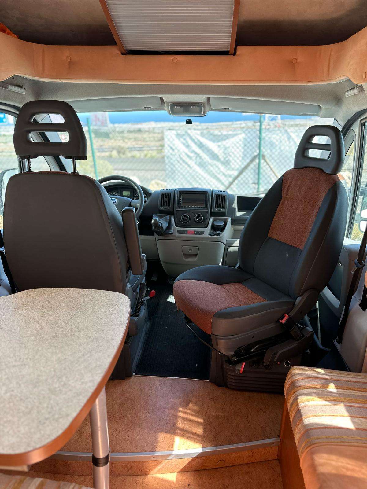 Fiat Ducato 2.3 Turbo, Modelo Elnagh perfilada, Cama francesa - Imagen 17