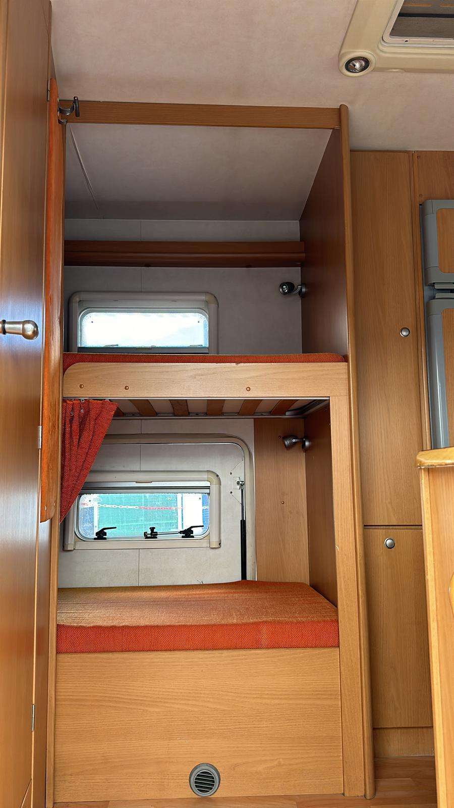 Fiat Ducato 2.3 Turbo, 7 Plazas para dormir - Imagen 2