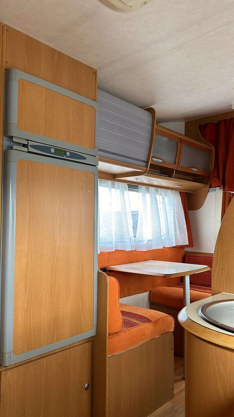 Fiat Ducato 2.3 Turbo, 7 Plazas para dormir - Imagen 3